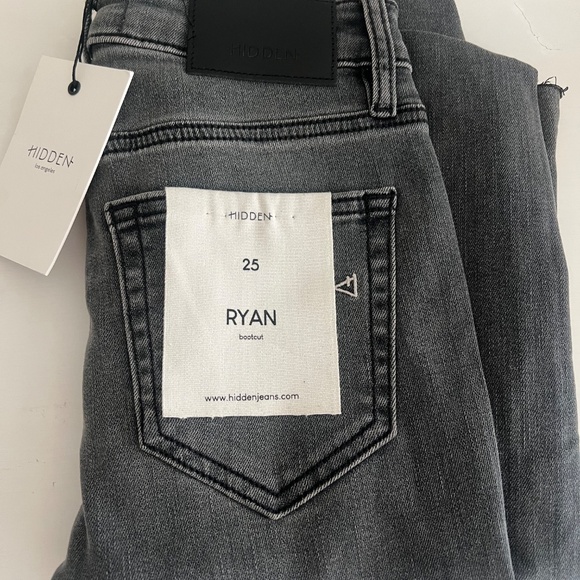 VICI - HARLOW/HIDDEN HIGH RISE STRETCH DISTRESSED WIDE LEG JEANS - CHARCOAL - Picture 6 of 7